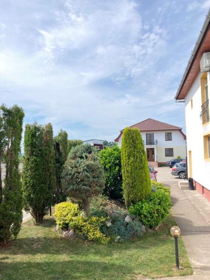 Vila Boema Marghita Εξωτερικό φωτογραφία
